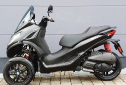 Piaggio Boyong Motor Roda Tiga MP3 300 HPE Sport ke Indonesia