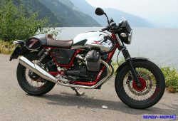 Piaggio Moto Guzzi V7 II Racer, Motor Vintage Cafe Racer Bernuansa Balap
