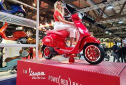 Serba Merah, Piaggio Perkenalkan Vespa Elettrica Red