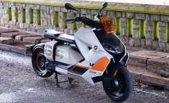 Skuter Listrik BMW CE 04 Rilis di Indonesia