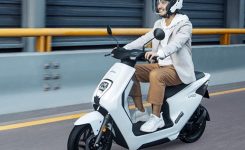 Skuter Listrik Honda U-GO Skuter Listrik Honda U-GO