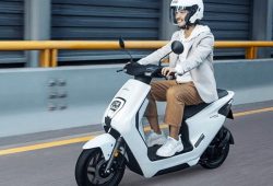 Keren & Minimalis, Honda Rilis Skuter Listrik U-GO Harga Rp16 Jutaan