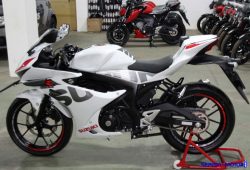 Motor Suzuki GSX-R150 Dalam Balutan Warna Baru Siap Rilis Akhir Bulan Ini!
