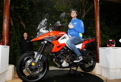 Motor Adventure Suzuki V-Strom 1050XT 2021 Mengaspal, Fitur Melimpah