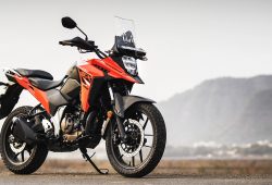 Motor Adventure Teranyar Suzuki V-Strom SX 250 Mejeng di IMOS 2022
