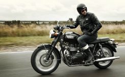Triumph Bonneville T100