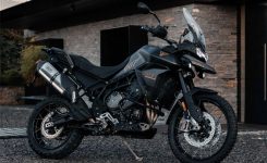 Triumph-Tiger-900-edisi-James-Bond