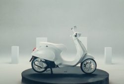 Didominasi Warna Putih, Vespa Edisi Justin Bieber Meluncur
