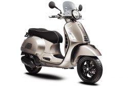 Vespa GTS Super 150 Limited Edition Meluncur, Tampangnya Benar-benar Istimewa