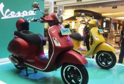 Vespa GTS Super 150 i-get ABS Resmi Meluncur, Ini Harga Banderolnya