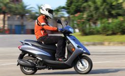Yamaha Axis Z