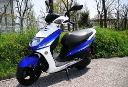 Skutik Yamaha Cygnus X 2022 Punya Warna Anyar Nih!