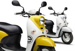 Rilis November, Yamaha E-Vino 2021 Usung Dua Warna Baru