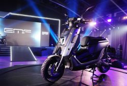 Giliran Yamaha EMF 2022 Unjuk Gigi, Motor Listrik dengan Desain Unik & Futuristik