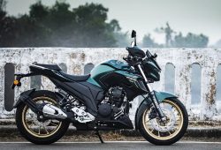 Motor Naked Yamaha FZ 250 Meluncur, Kini Dilengkapi Rem ABS