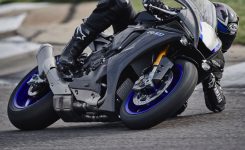 Yamaha R1M