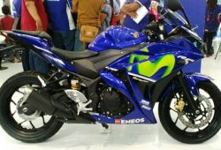 Yamaha R25 Usung Livery Movistar, Harga Naik Tipis