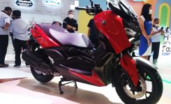 Yamaha XMAX Connected