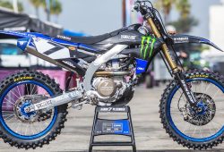 Motor YZ250F 2021 & YZ450F 2020 Edisi Monster Energy Tampil Makin Garang