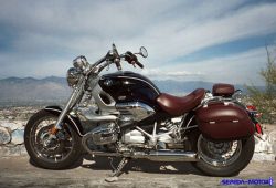 BMW R1200C, Motor Cruiser Tunggangan James Bond