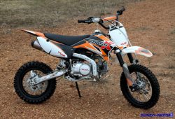 Lima Motor Trail “Cross X Series” Buatan Viar