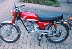 Kekurangan dan Kelebihan Honda CB 100