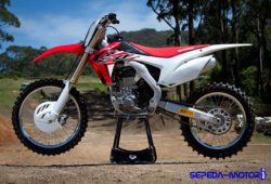 Mengintip Motor Trail Honda Paling Tangguh