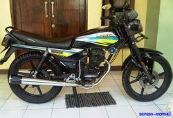 Spesifikasi dan Kelebihan Honda GL Pro Black Engine