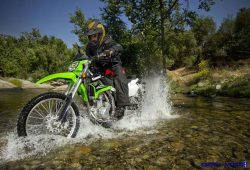 Varian Kawasaki KLX yang Ramaikan Medan Off-Road Indonesia