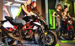 kawasaki-z250sl-girl kawasaki-z250sl-girl