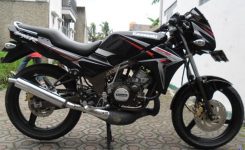 ninja-r-2016-hitam