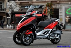 Piaggio MP3 Yourban, Skuter Matik Roda Tiga Inovatif dan Dinamis
