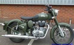 royal-enfield-classic-battl