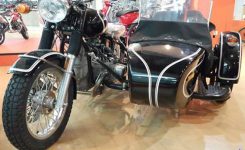 sepeda-ural-motorcycle