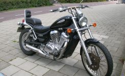suzuki-intruder-800
