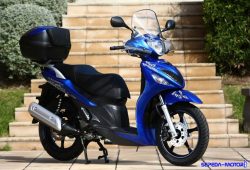 Suzuki Sixteen 150, Skuter Matik Gambot Berkapasitas 150cc