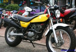 Suzuki Van Van 125, Motor Dual Sport Berkonsep Retro yang Tak Kunjung Diimpor ke Indonesia