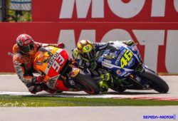 Duo Tim Ducati Terlempar, Keberuntungan untuk Rossi di MotoGP Argentina