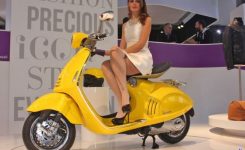 vespa-946-emporio-armani