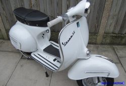 Vespa GS (Grand Sport) 160, Varian Langka Dibanderol Ratusan Juta Rupiah