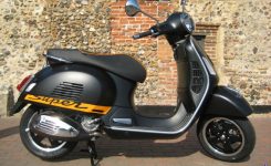 vespa-gts-300-super-sport