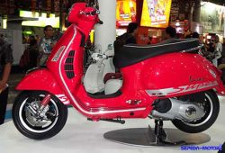 Vespa GTS Super 150 Usung Gaya Klasik dengan Paduan Unsur Sporty