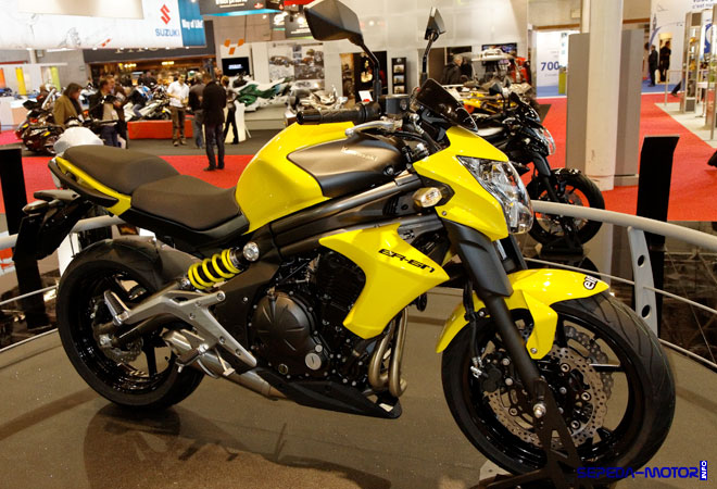 Kawasaki_-_ER-6Nparis