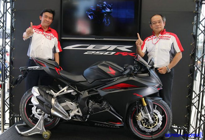 Honda CBR250RR mendapatkan pelayanan spesial - jackbiker.com