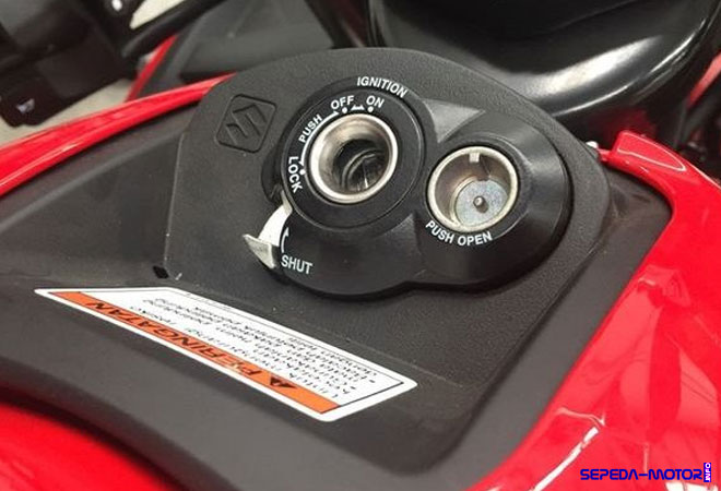 Suzuki-GSX-R150-Shuttered-K