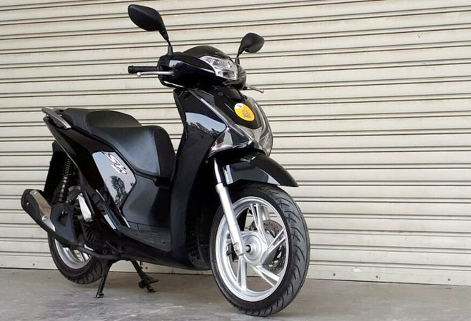 Meski Kurang Laris, AHM Masih Pasarkan Skutik Honda SH150i di Indonesia