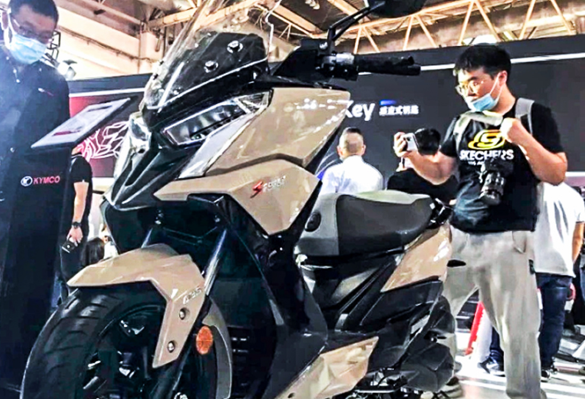 Berusaha Jegal PCX & NMAX, Kymco Rilis Skutik Bongsor RKS 150